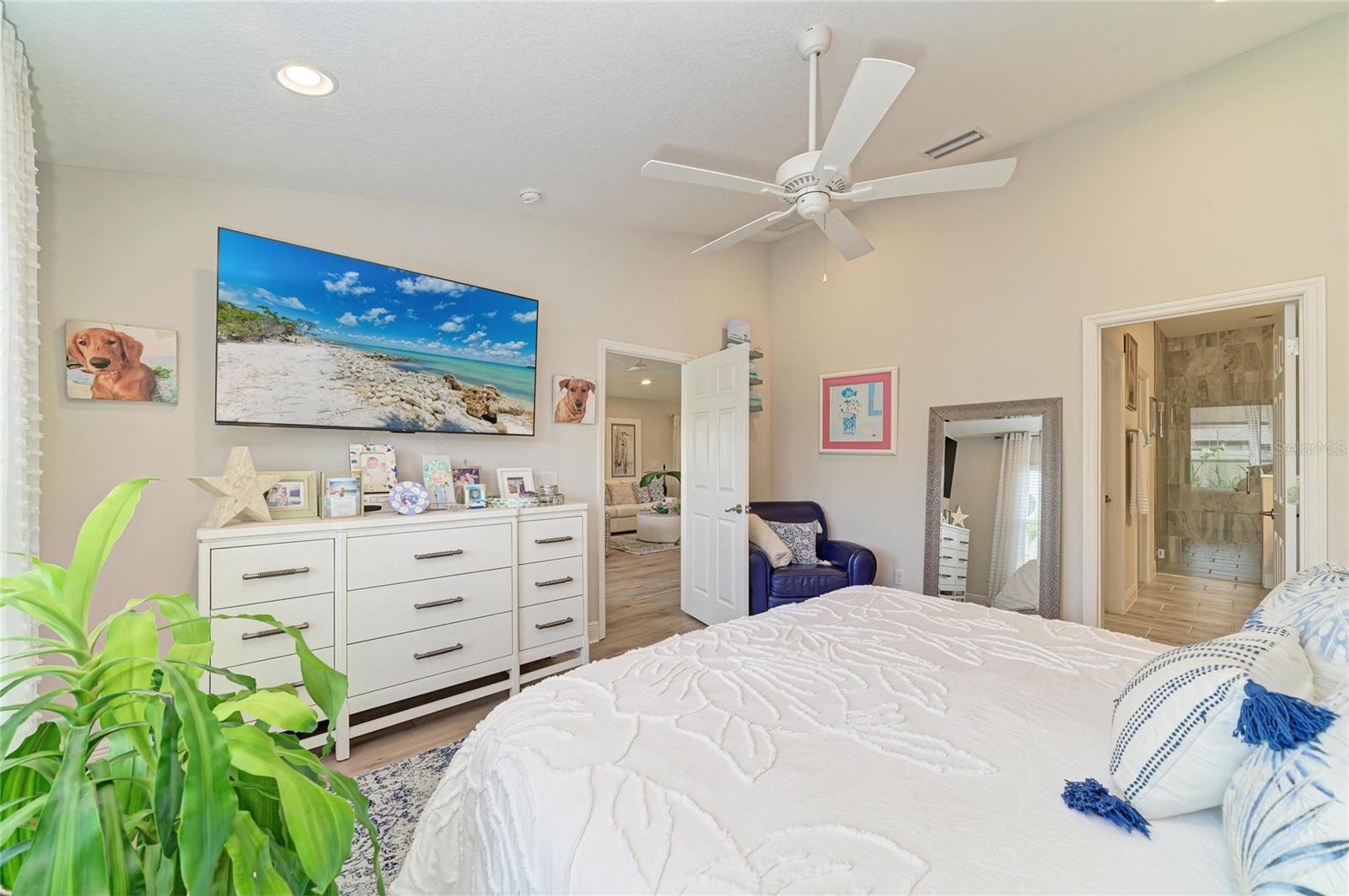 Image 27 of 52 For 12419 Oak Hill Way