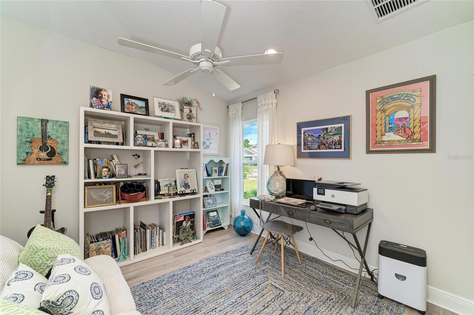 Image 35 of 52 For 12419 Oak Hill Way