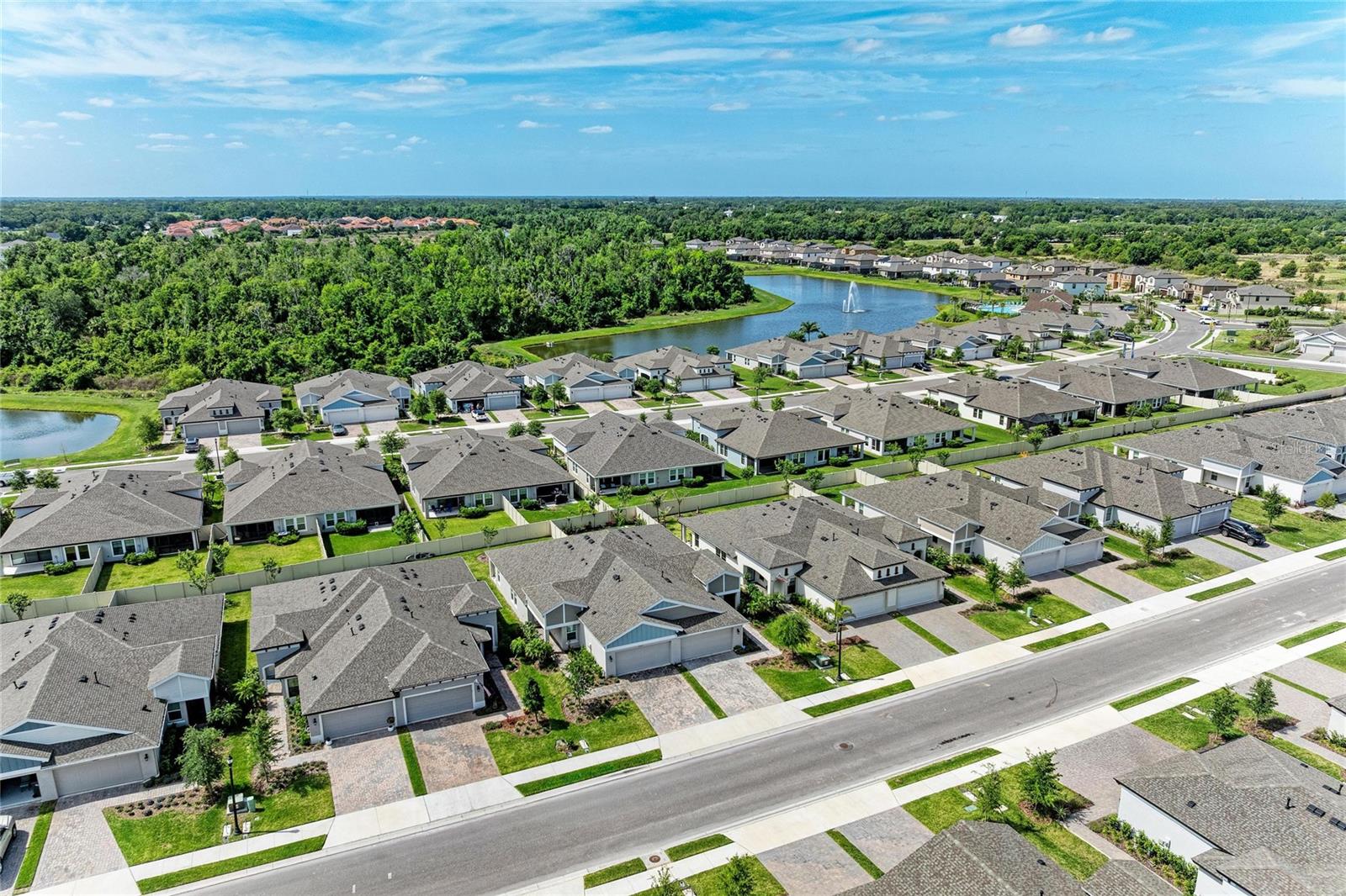 Image 7 of 52 For 12419 Oak Hill Way