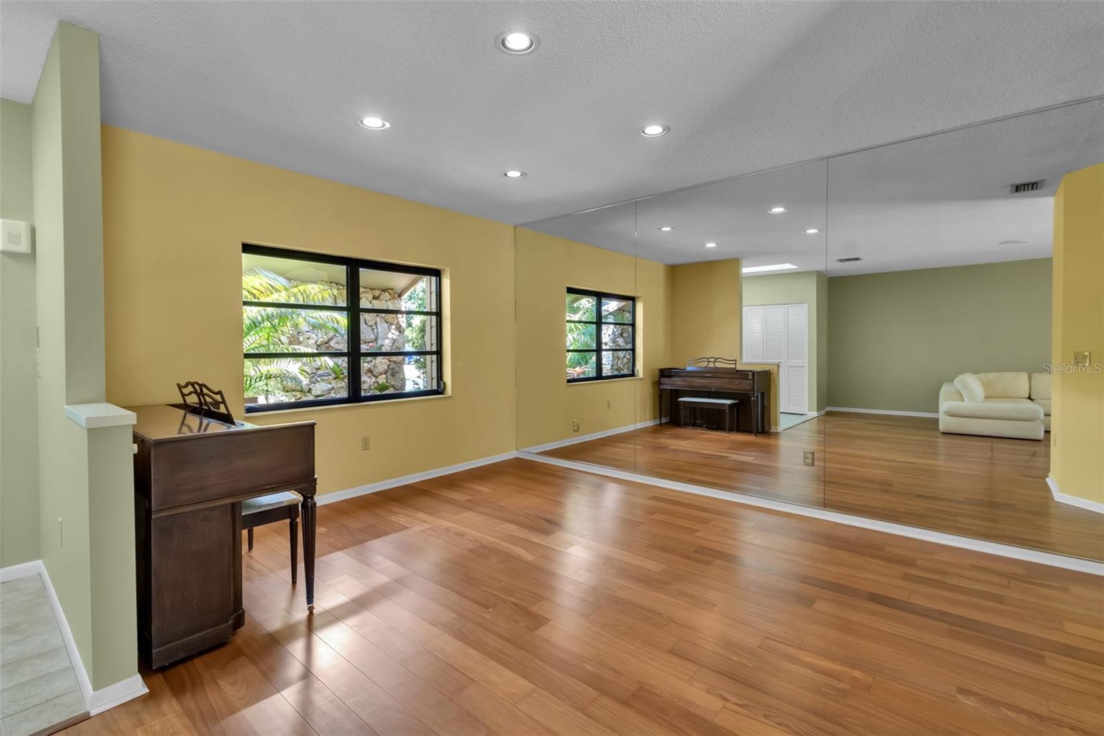 Image 9 of 50 For 1732 Pine Harrier Circle