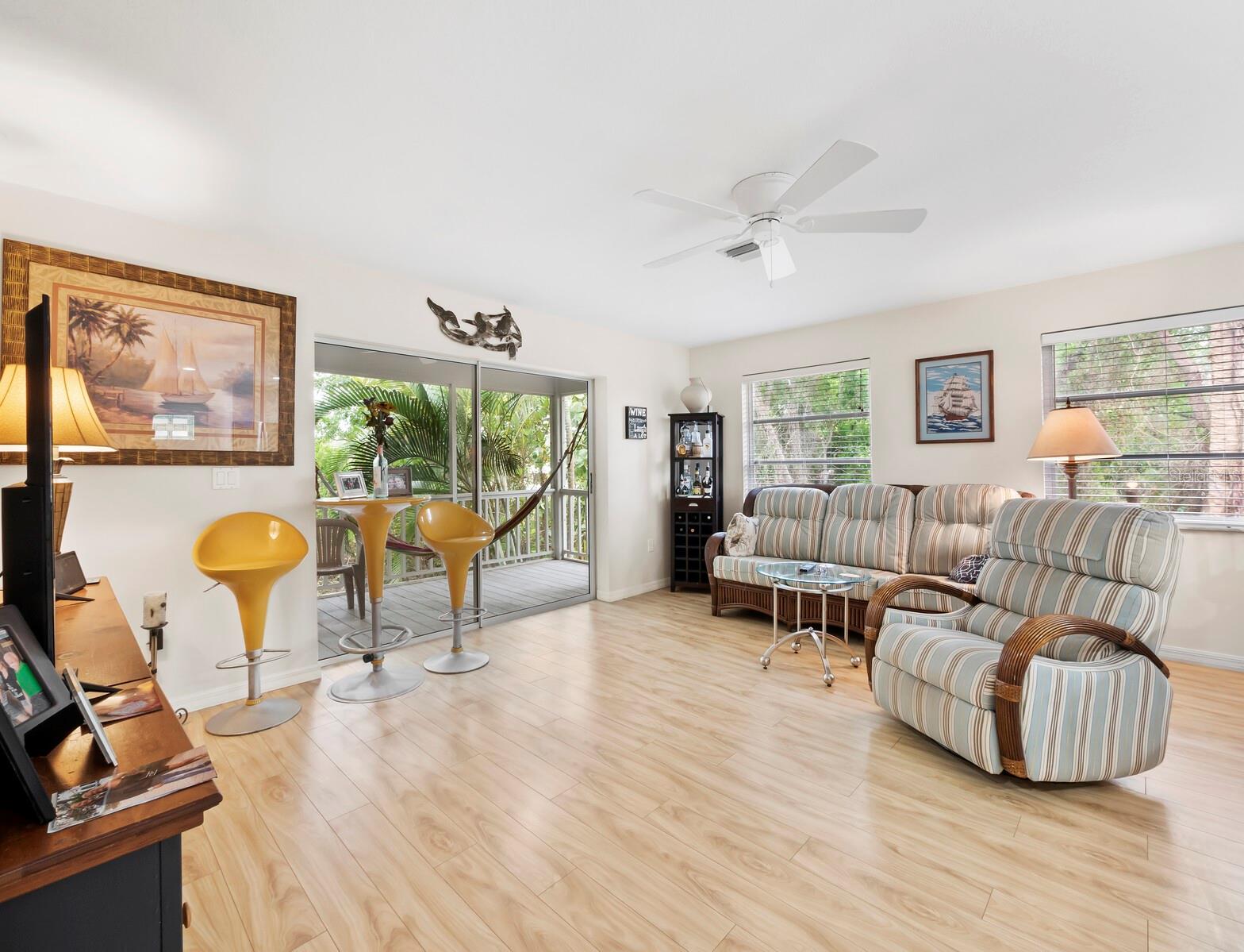 Image 12 of 54 For 109 Shore Road