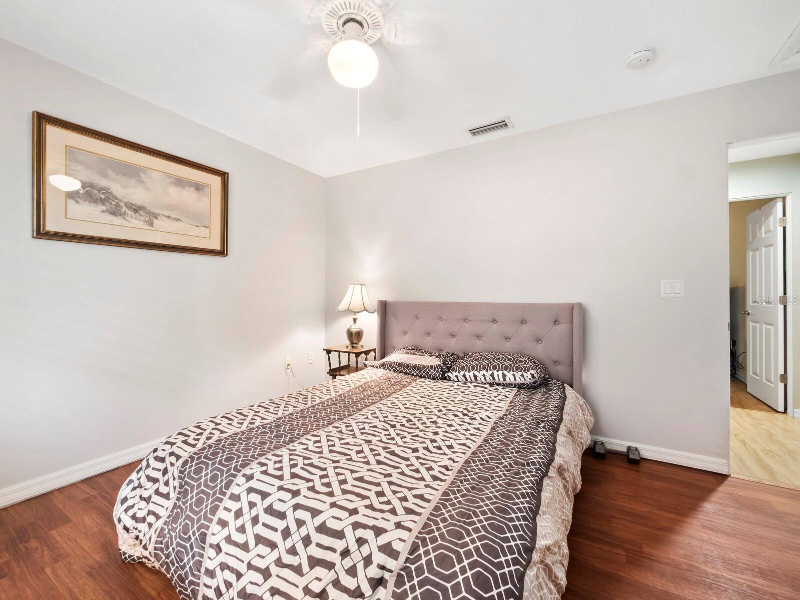 Image 16 of 54 For 109 Shore Road