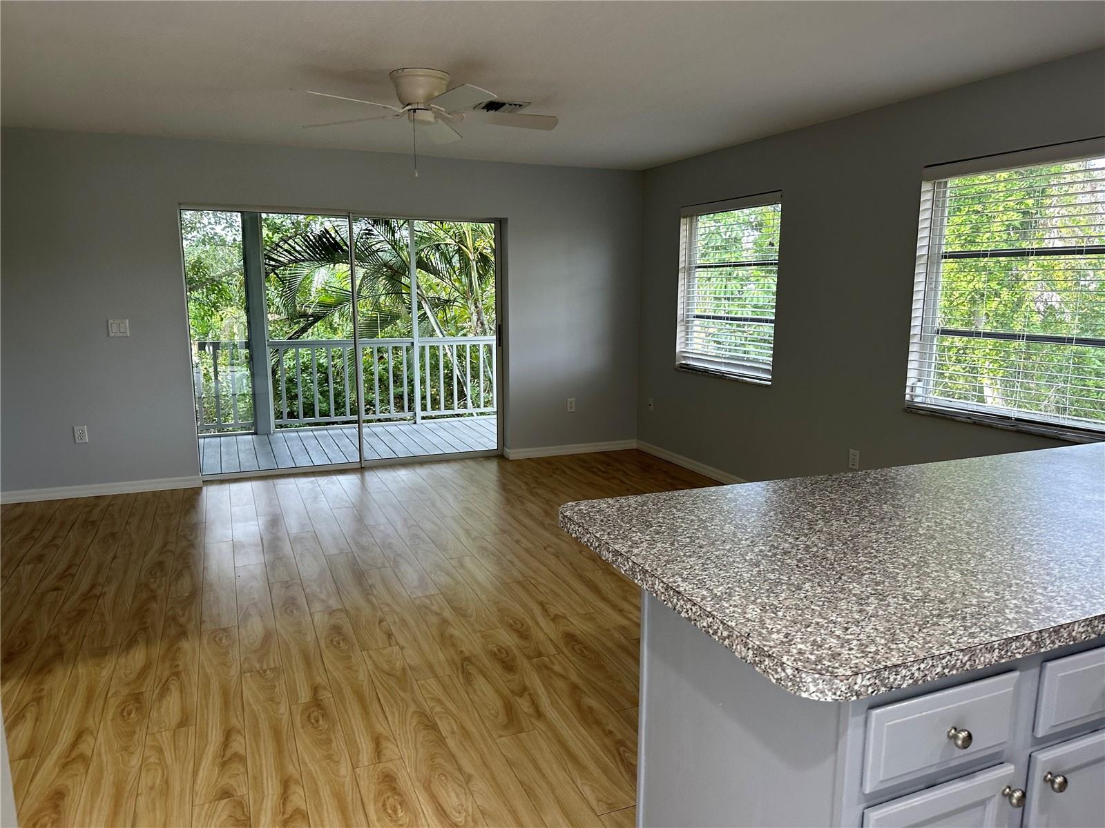 Image 7 of 54 For 109 Shore Road