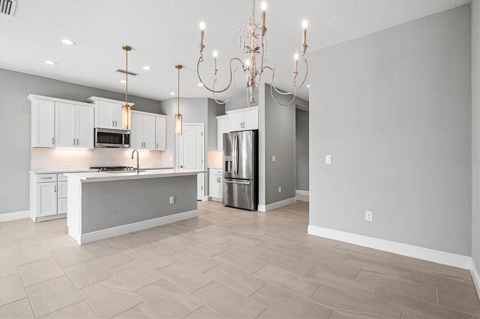 Image 18 of 87 For 3714 Woodmont Drive