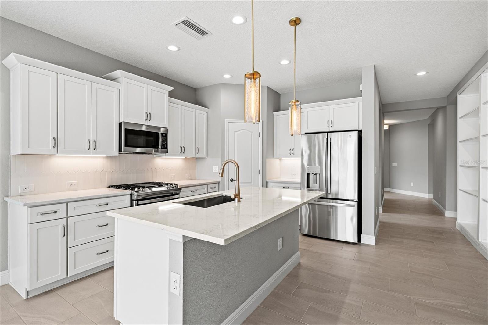 Image 23 of 87 For 3714 Woodmont Drive