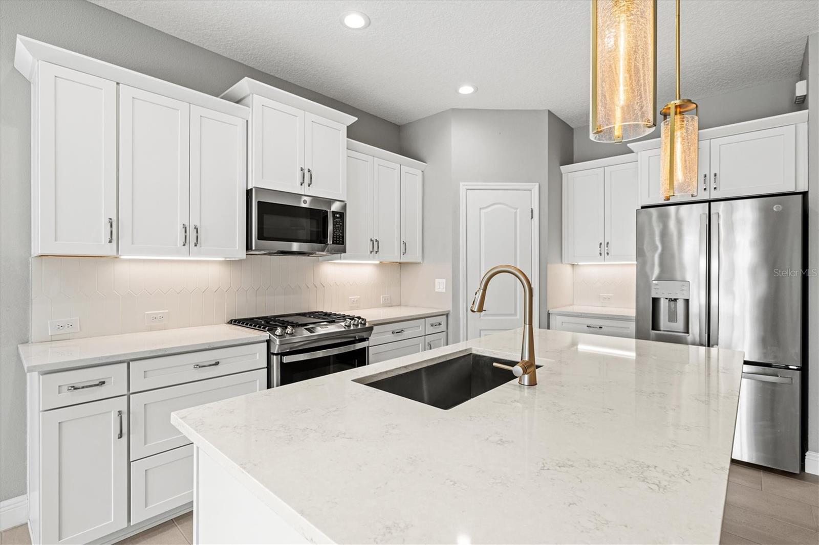 Image 24 of 87 For 3714 Woodmont Drive