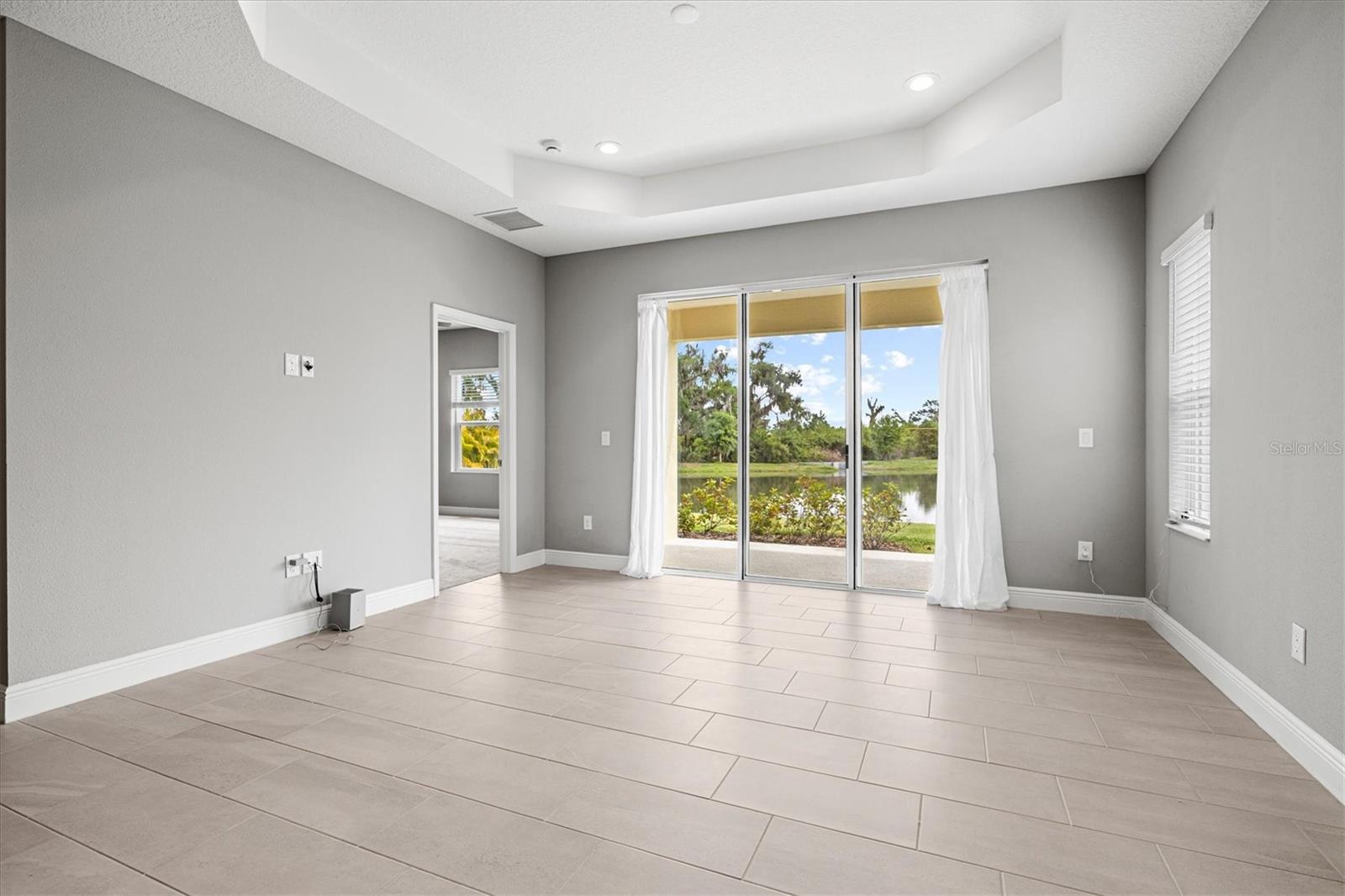 Image 28 of 87 For 3714 Woodmont Drive