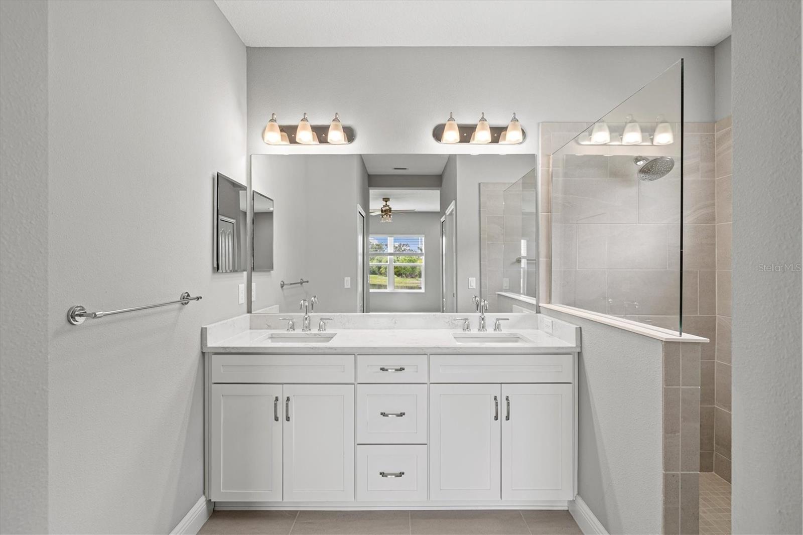 Image 36 of 87 For 3714 Woodmont Drive