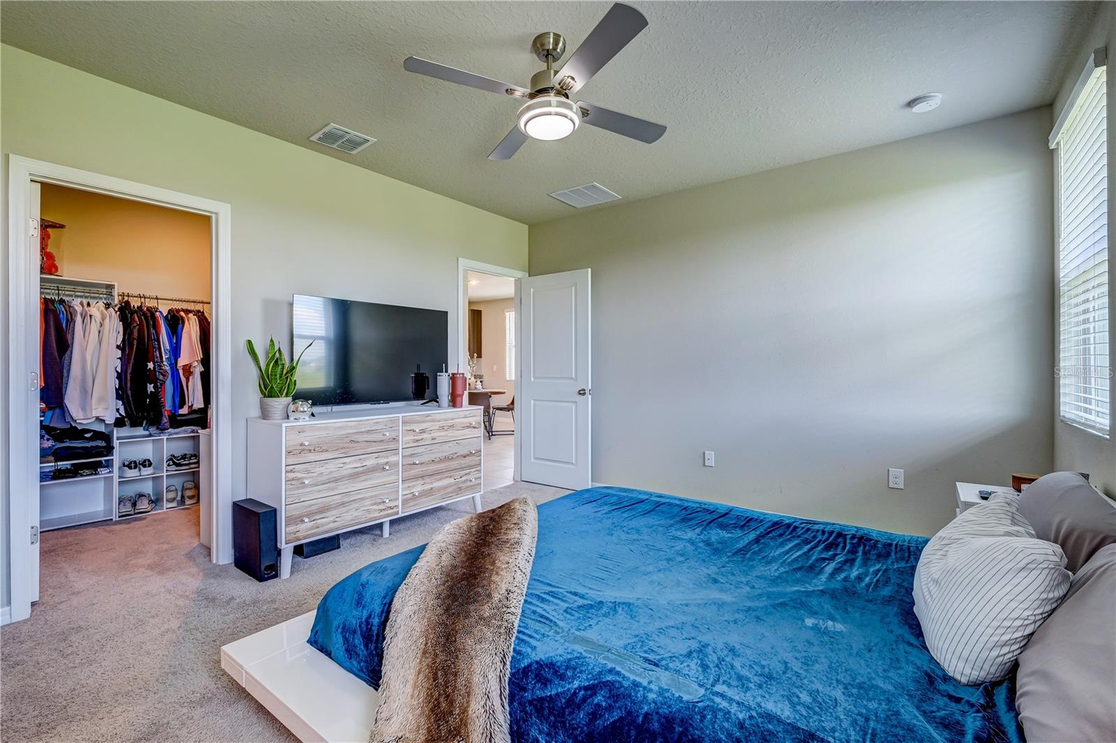 Image 16 of 46 For 10210 Daybreak Glen