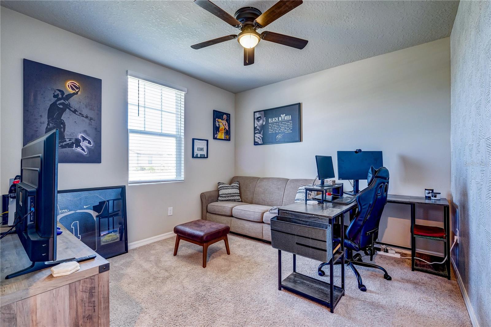 Image 21 of 46 For 10210 Daybreak Glen