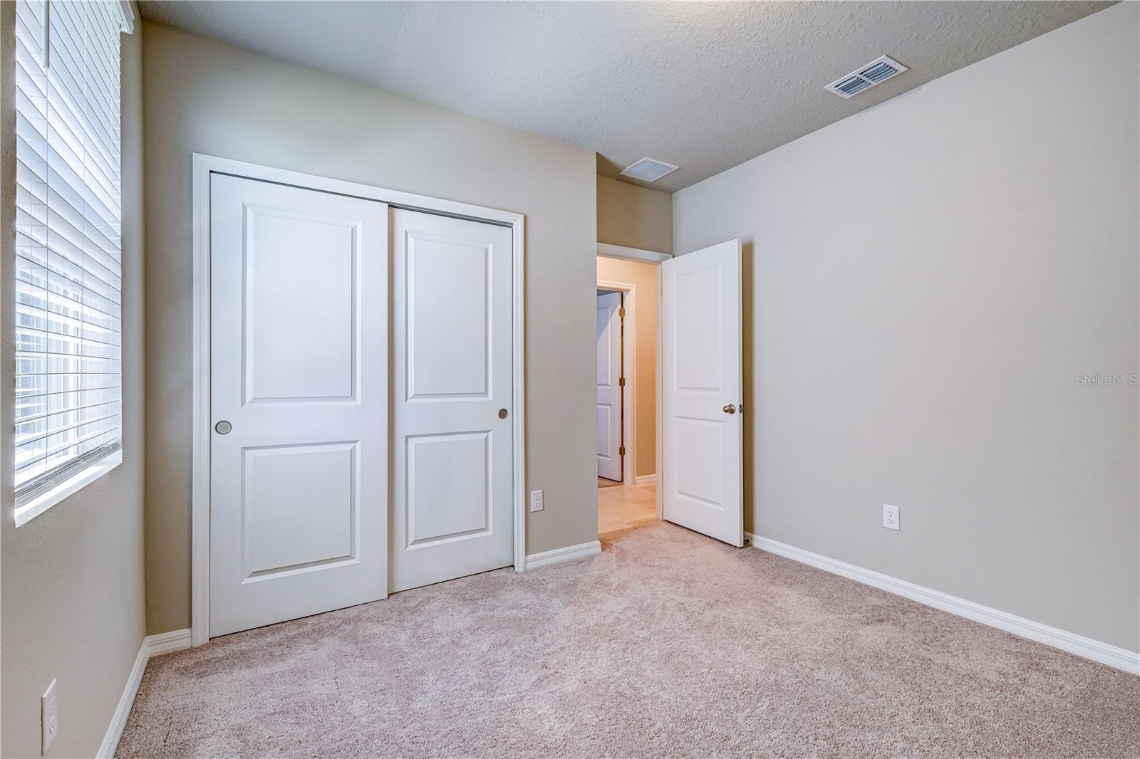 Image 26 of 46 For 10210 Daybreak Glen