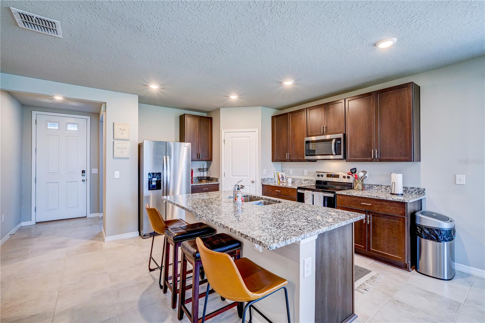 Image 7 of 46 For 10210 Daybreak Glen