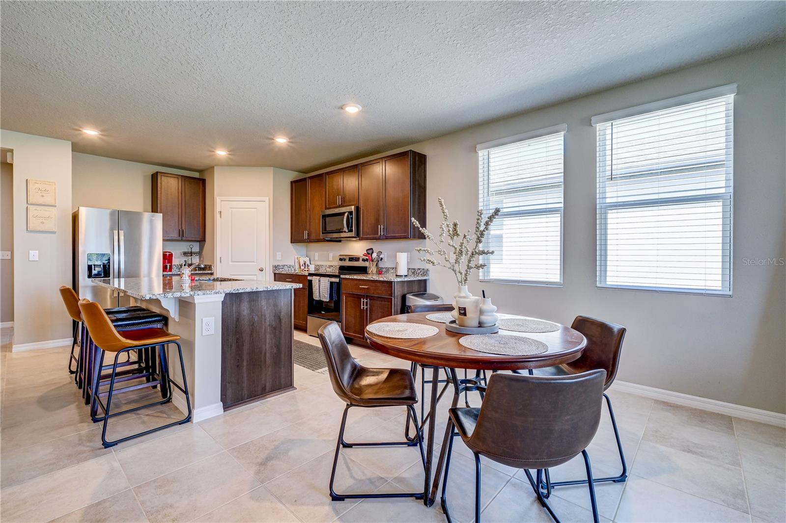 Image 9 of 46 For 10210 Daybreak Glen