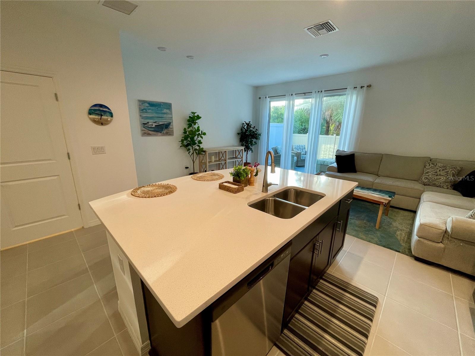 Image 5 of 25 For 6417 Fairmont Lane