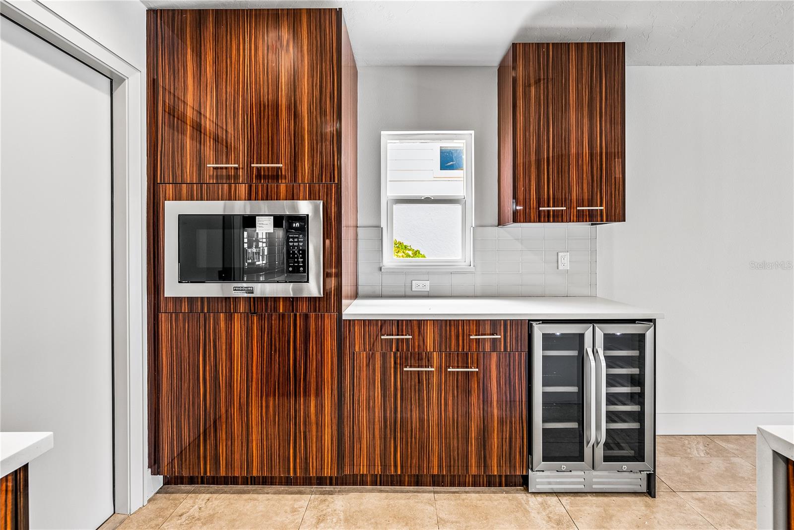 Image 16 of 63 For 3454 Yonge Avenue 79