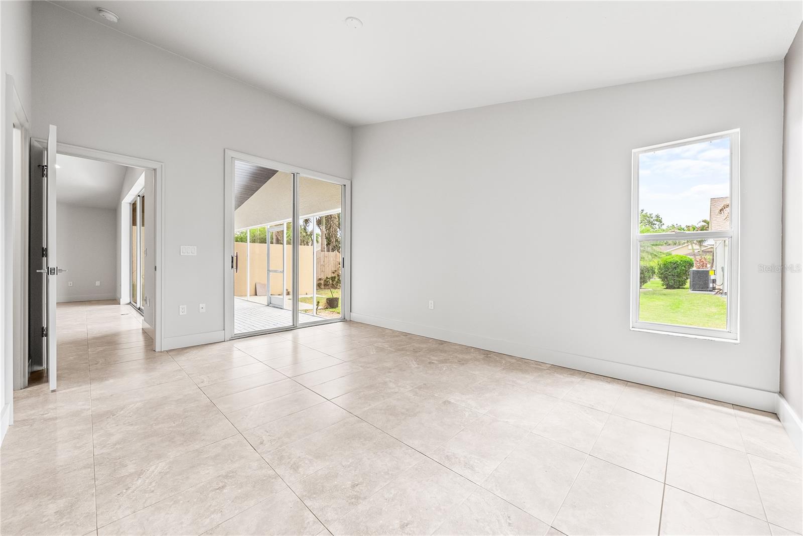 Image 20 of 63 For 3454 Yonge Avenue 79