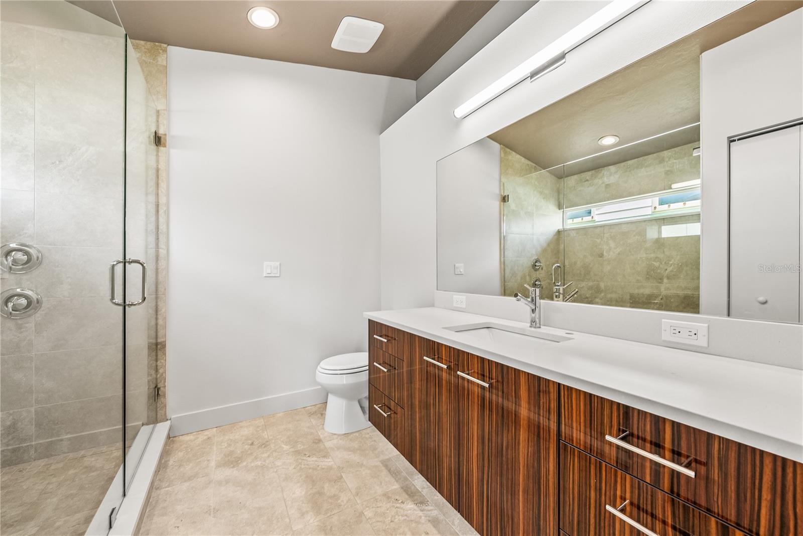 Image 21 of 63 For 3454 Yonge Avenue 79