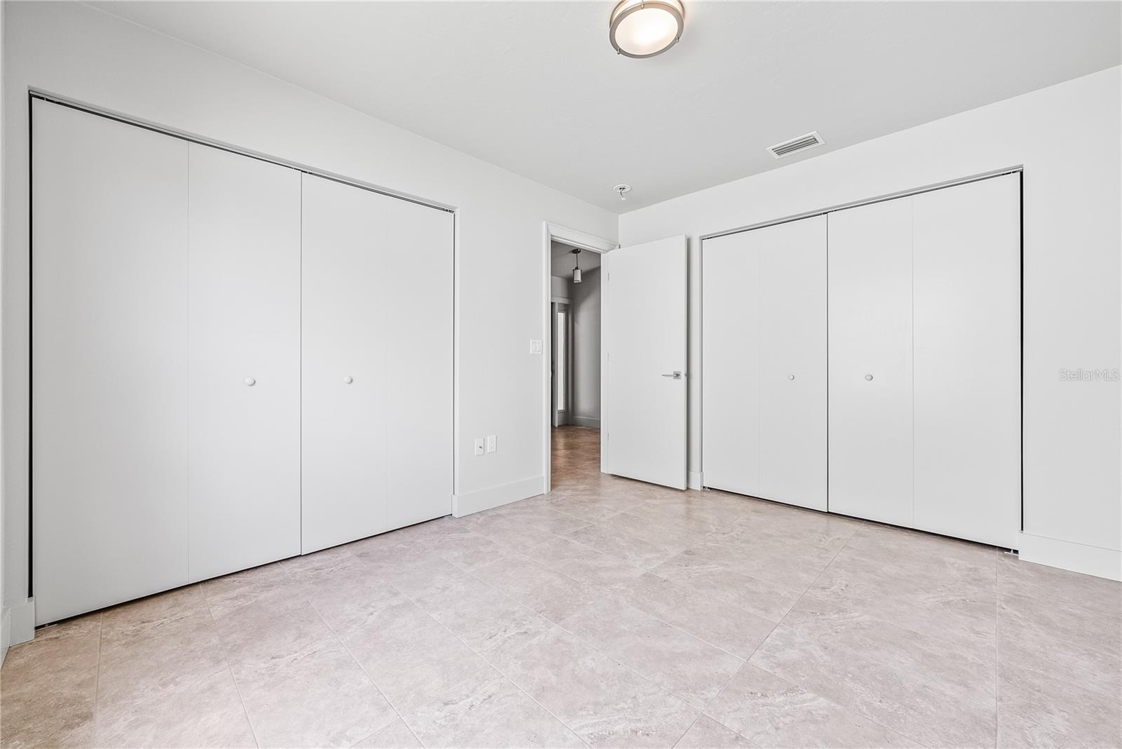 Image 28 of 63 For 3454 Yonge Avenue 79