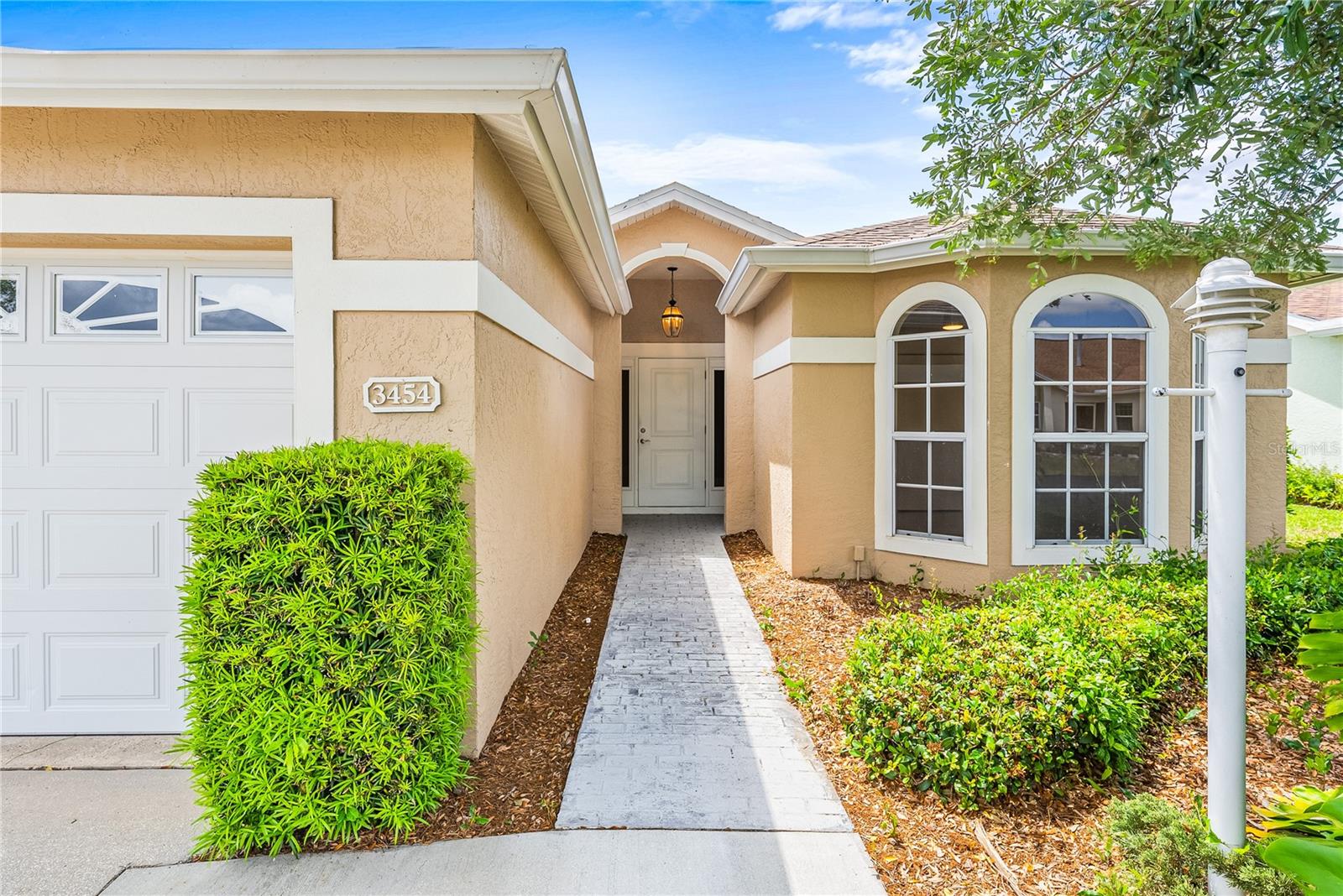 Image 3 of 63 For 3454 Yonge Avenue 79