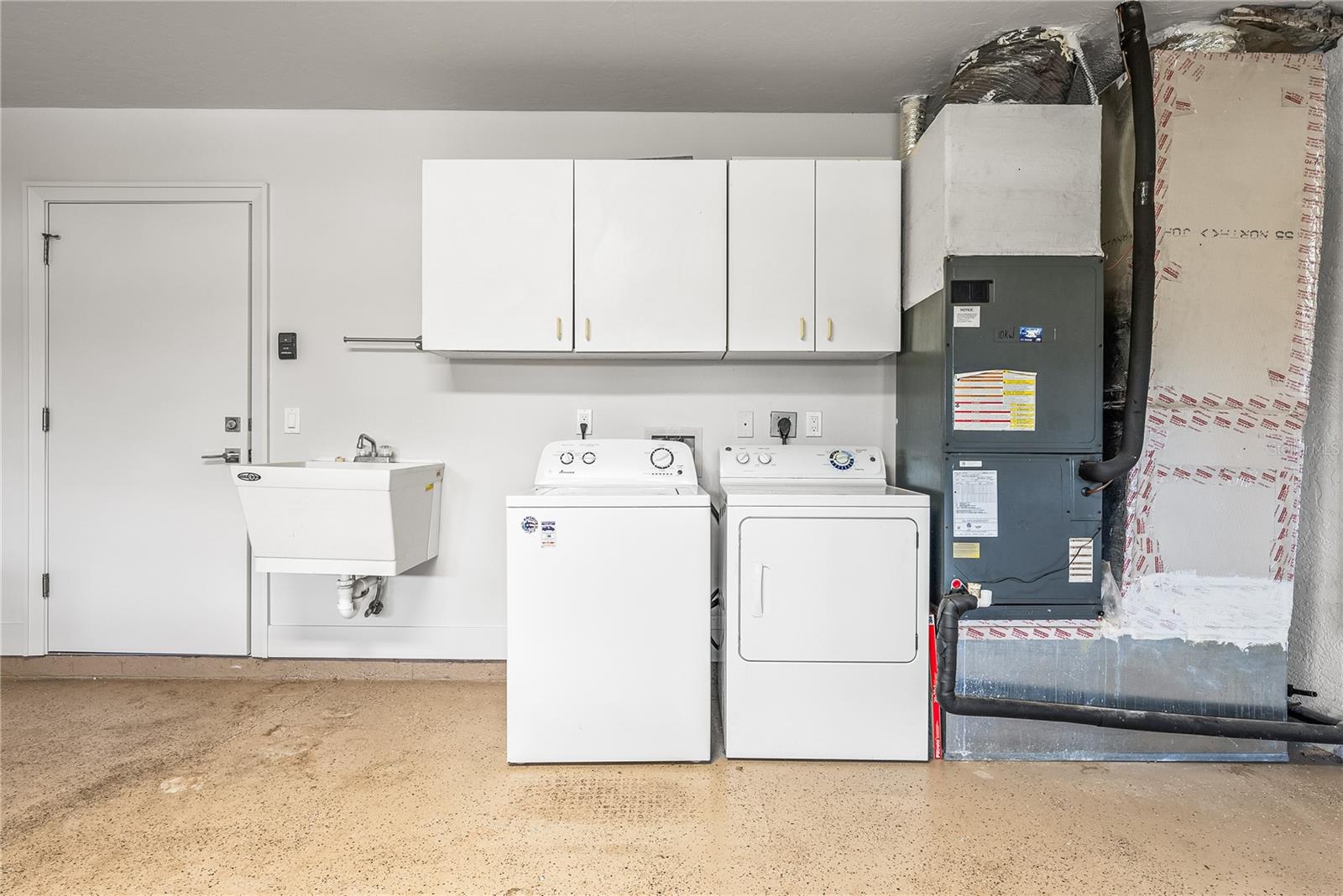 Image 30 of 63 For 3454 Yonge Avenue 79