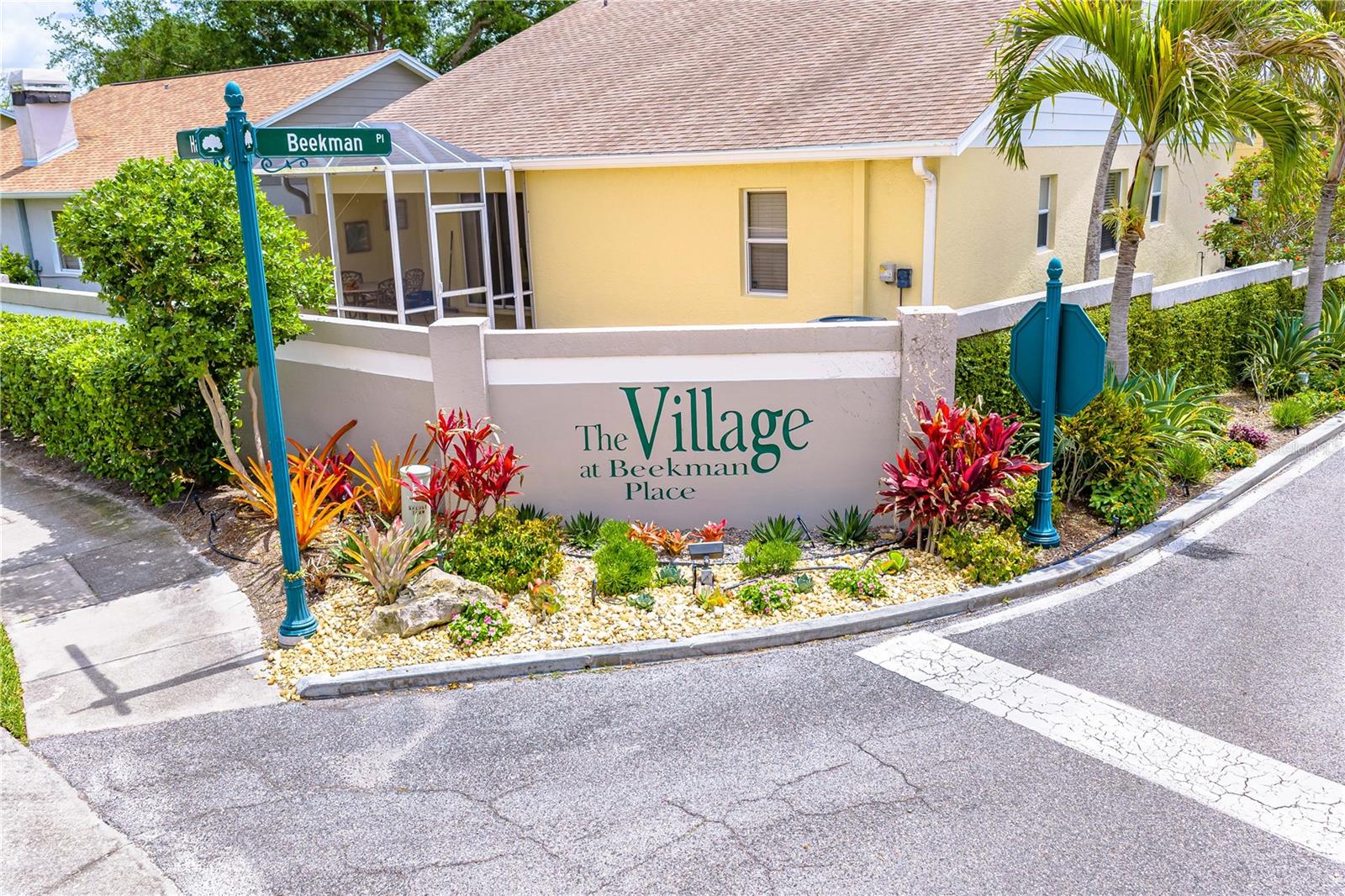 Image 49 of 63 For 3454 Yonge Avenue 79