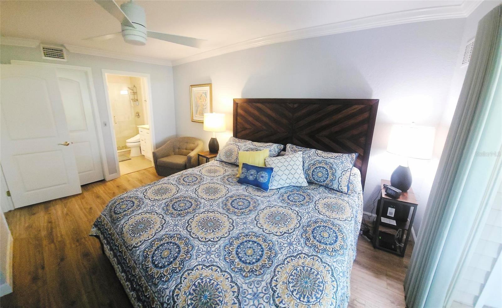 Image 11 of 40 For 850 Tamiami Trail 308