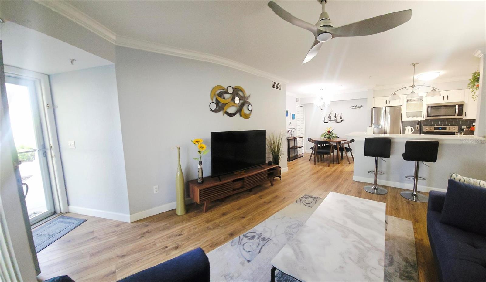 Image 5 of 40 For 850 Tamiami Trail 308