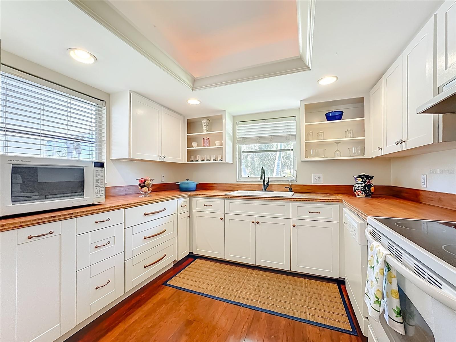 Image 9 of 40 For 4523 Independence Drive