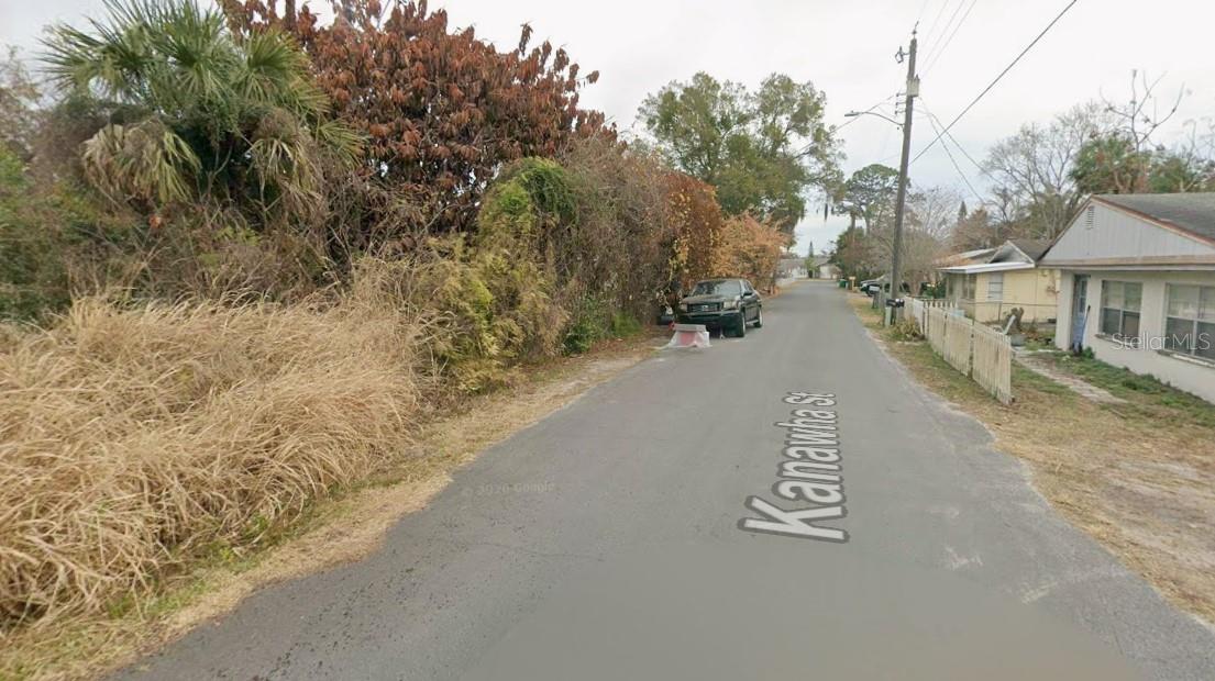 Image 2 of 7 For 858 Kanawha Street