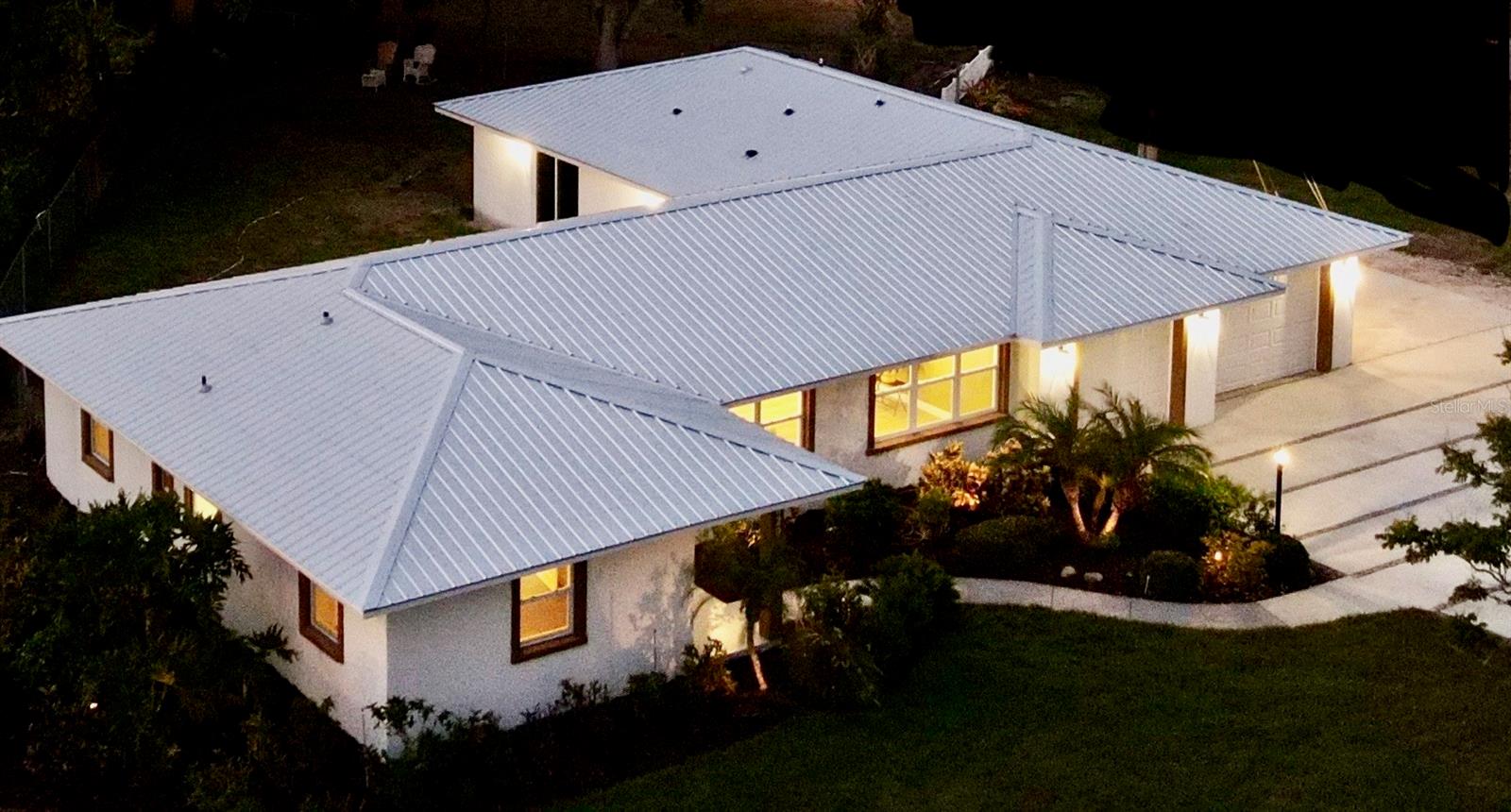 Image 2 of 10 For 4620 7th Avenue W