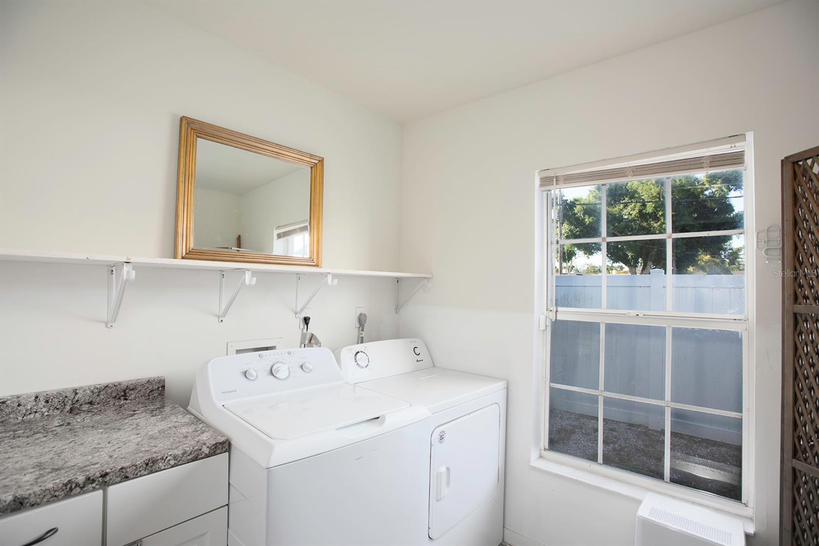 Image 12 of 34 For 519 51st Street W