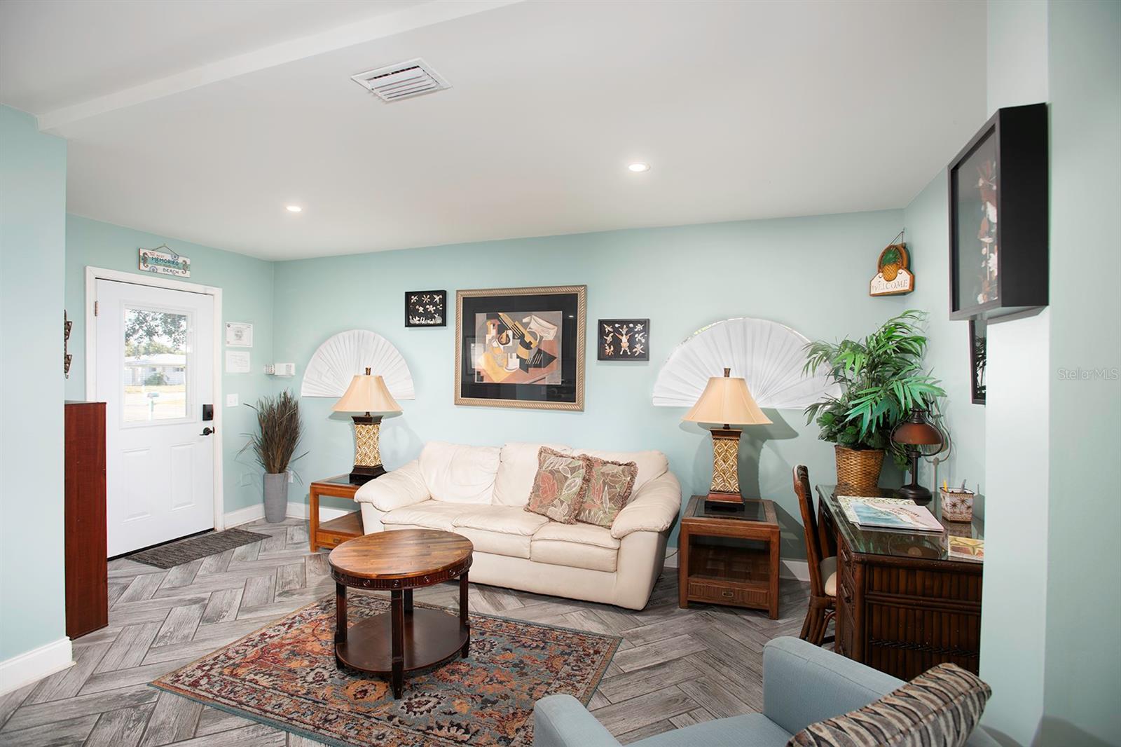 Image 28 of 34 For 519 51st Street W