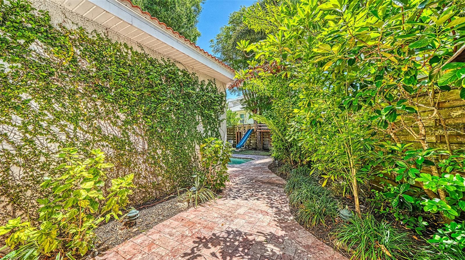 Image 37 of 47 For 1704 Fortuna Street