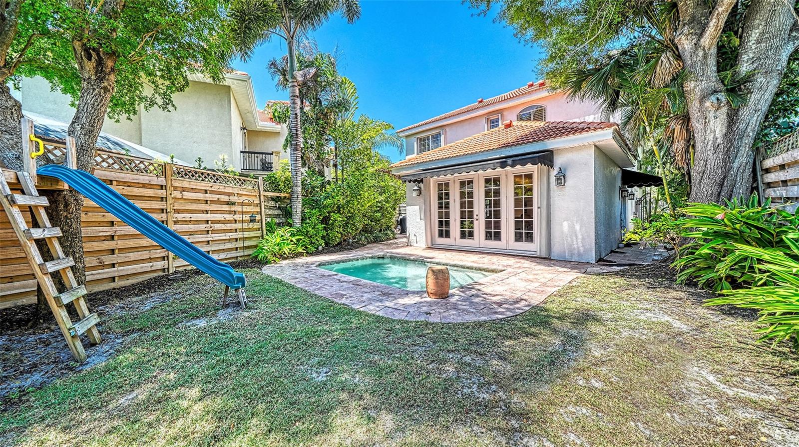 Image 40 of 47 For 1704 Fortuna Street