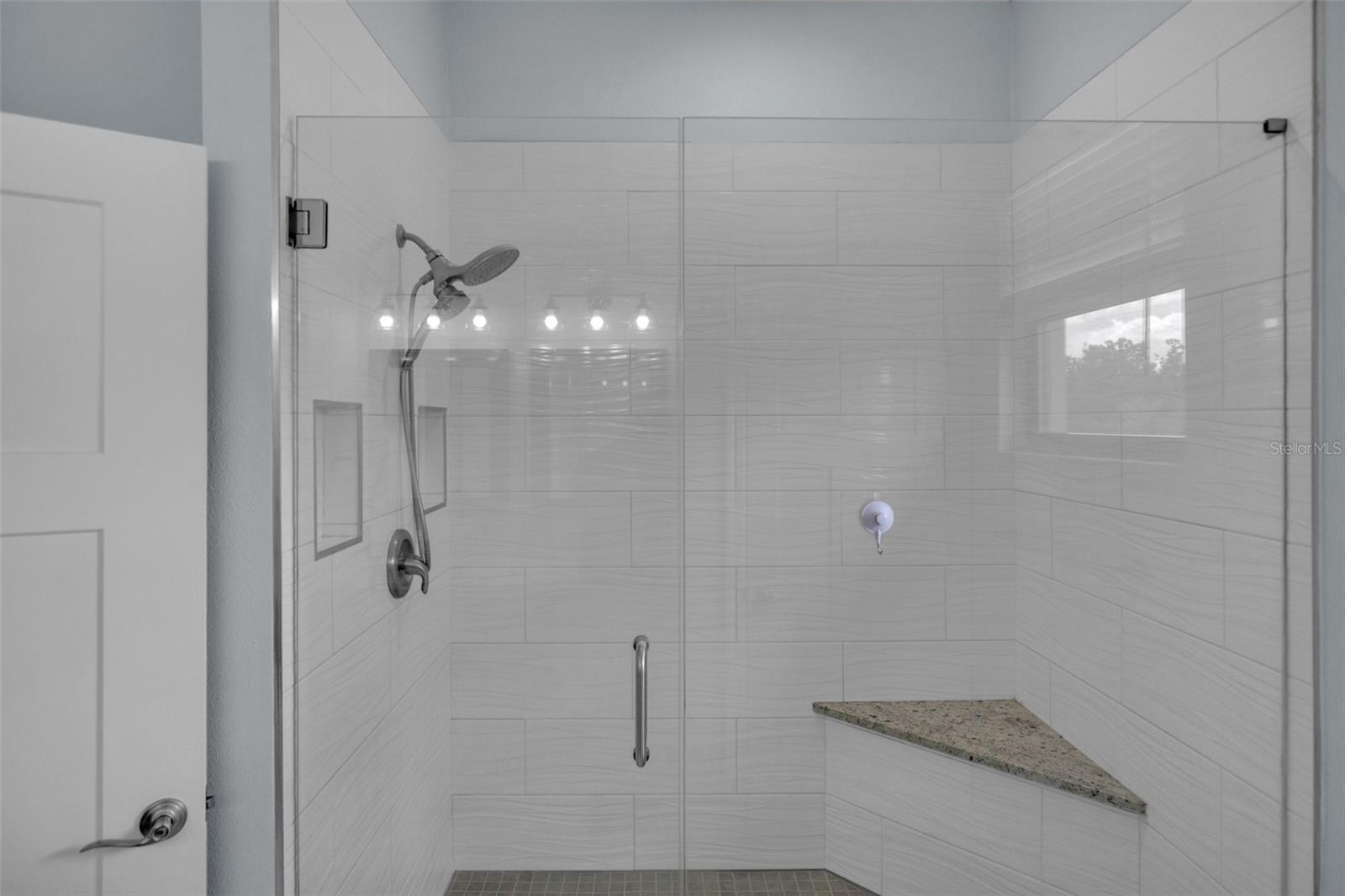 Image 16 of 31 For 8602 Amen Corner Place