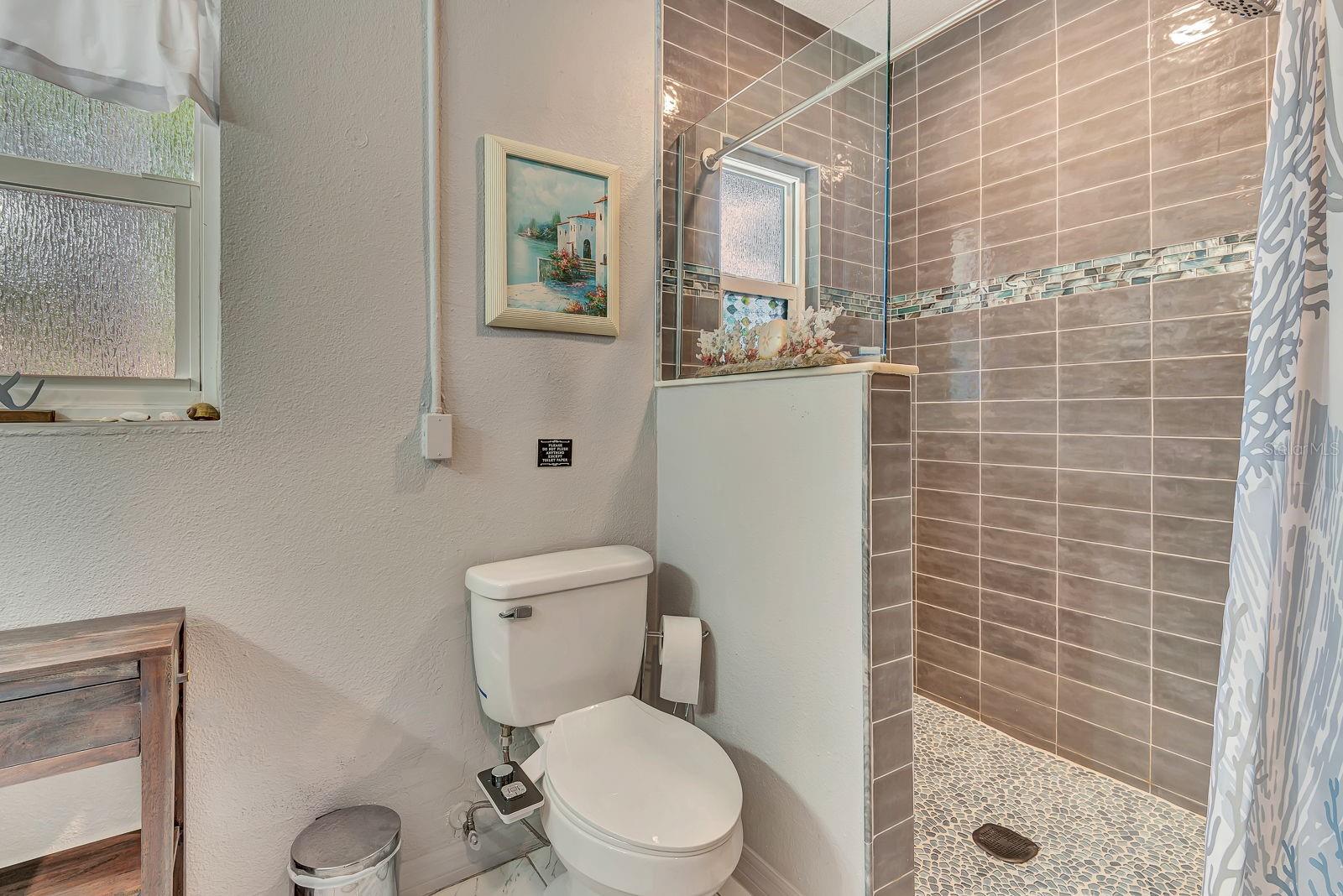 Image 24 of 52 For 710 31st Street W