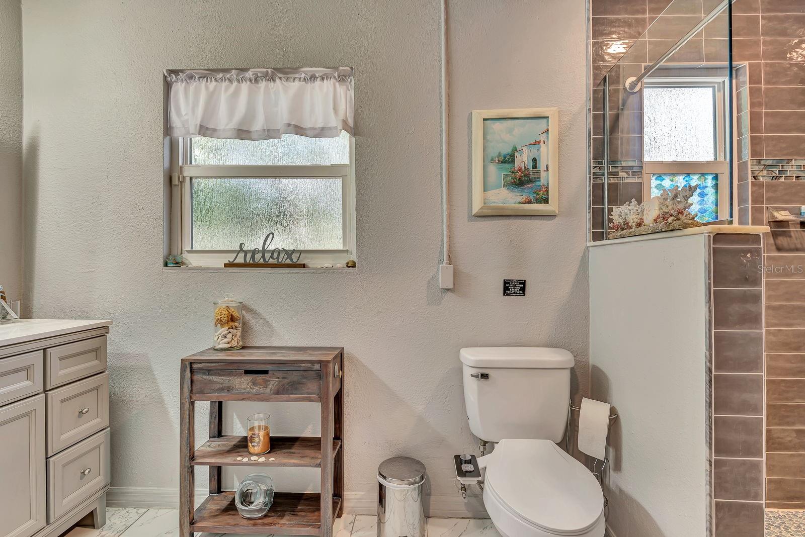 Image 25 of 52 For 710 31st Street W