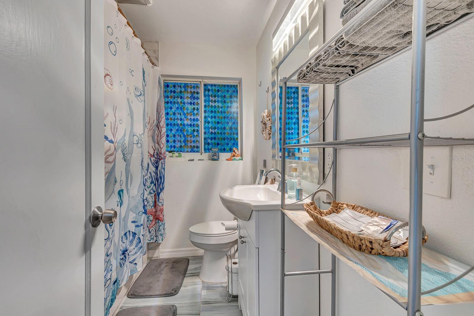 Image 30 of 52 For 710 31st Street W