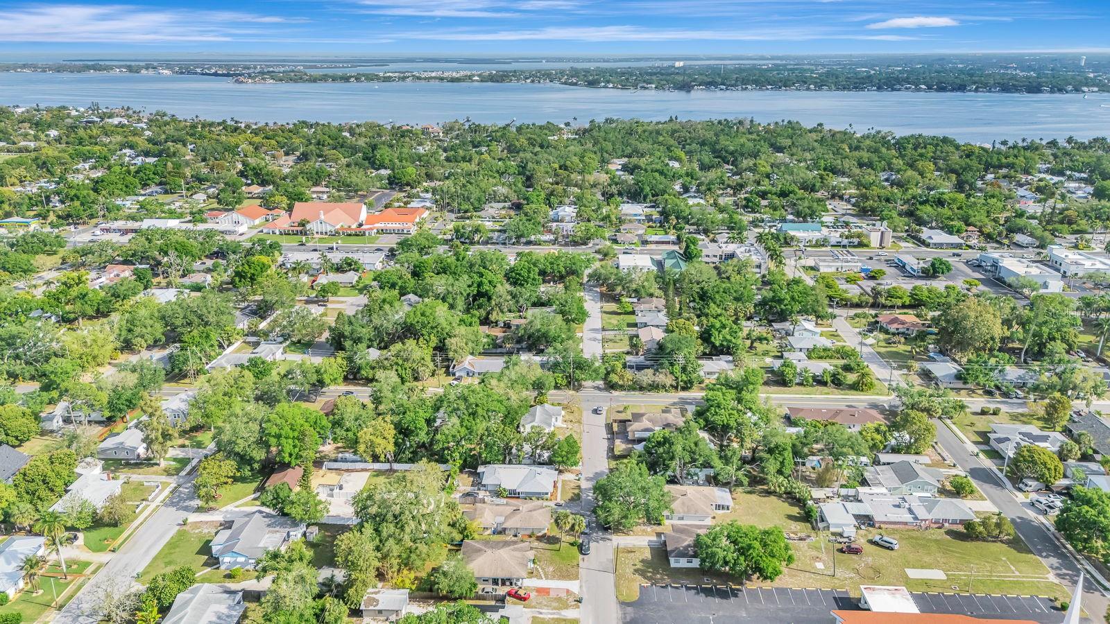 Image 48 of 52 For 710 31st Street W