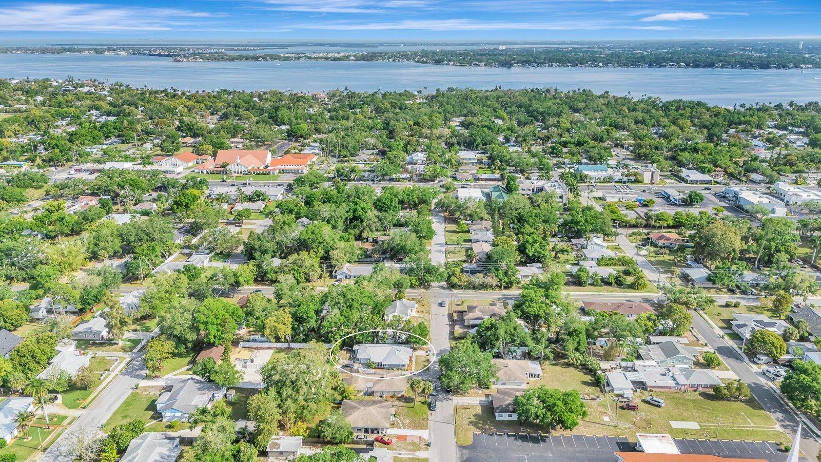 Image 9 of 52 For 710 31st Street W