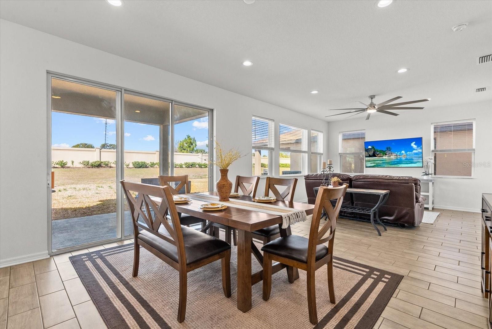 Image 11 of 45 For 8330 Abalone Loop