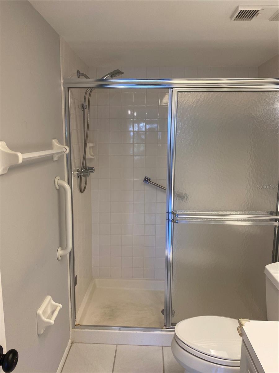 Image 26 of 41 For 435 30th Avenue W D103