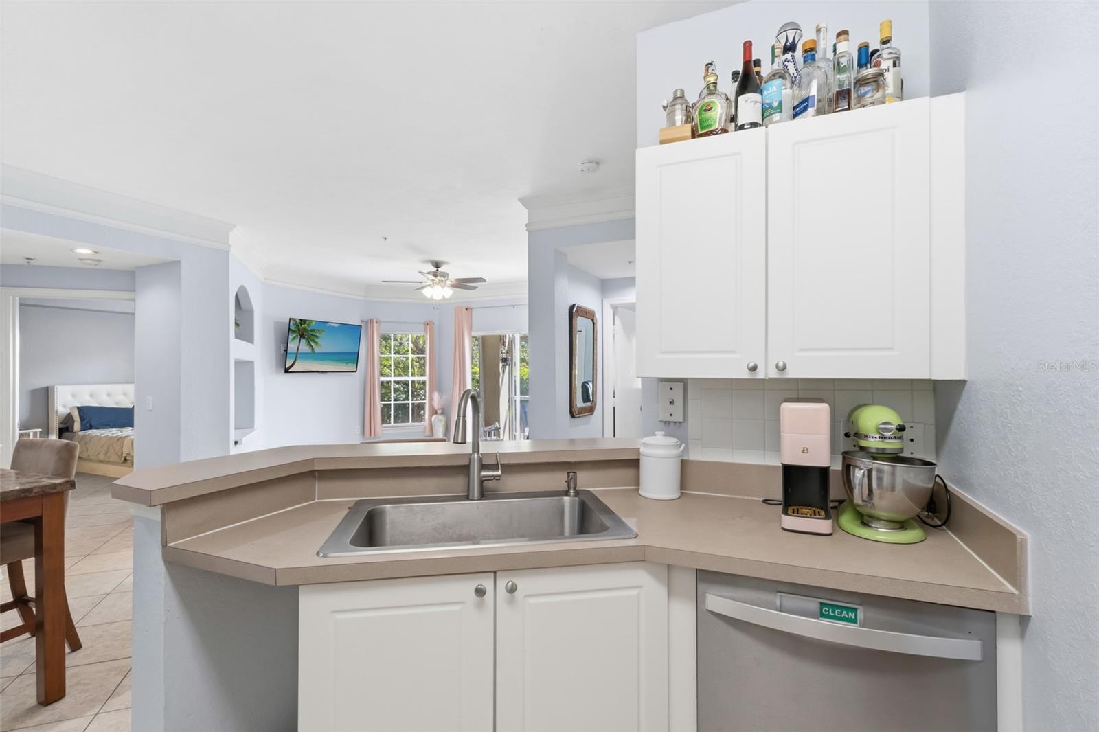 Image 11 of 50 For 5180 Northridge Road 110