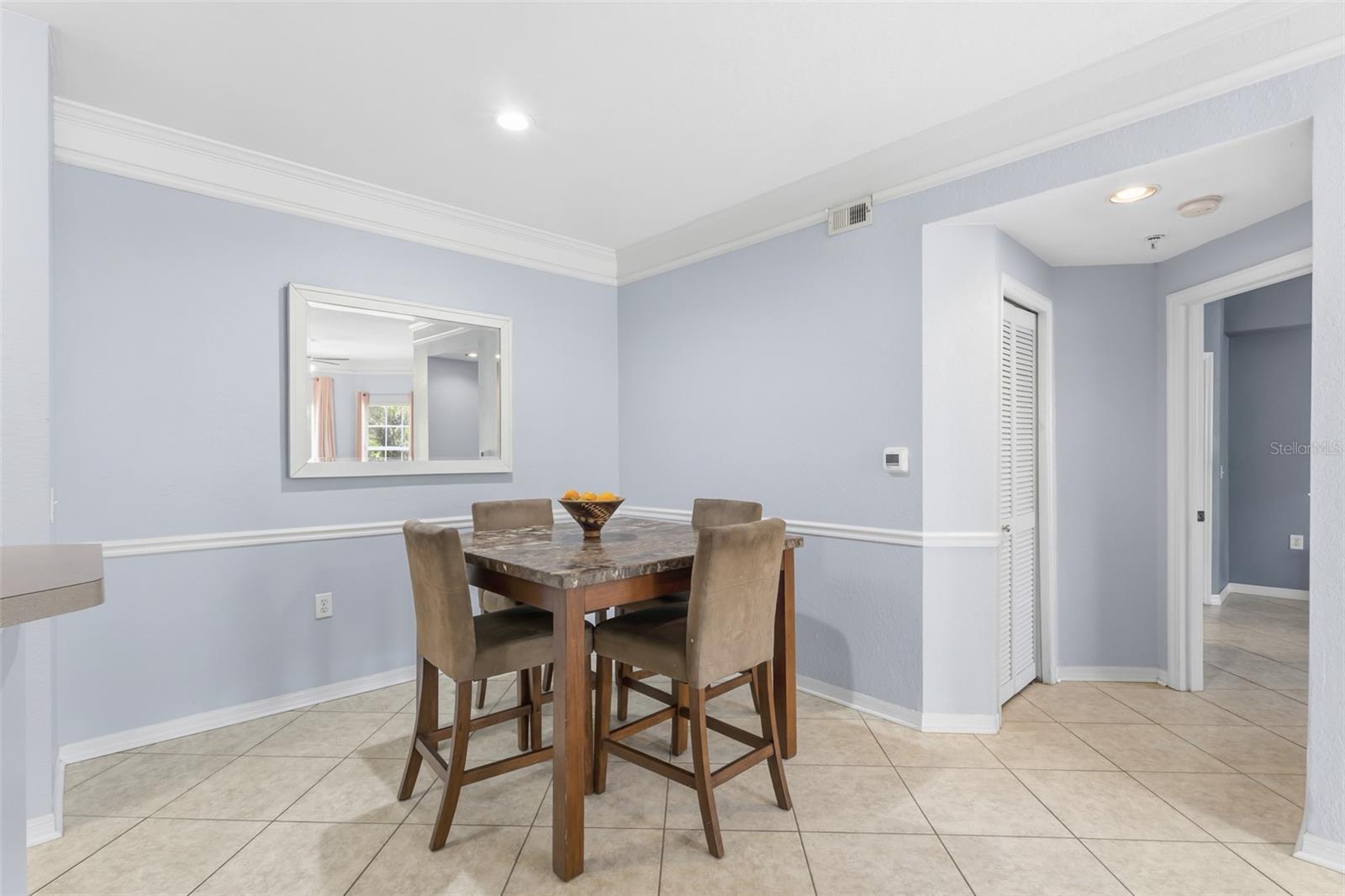 Image 14 of 50 For 5180 Northridge Road 110