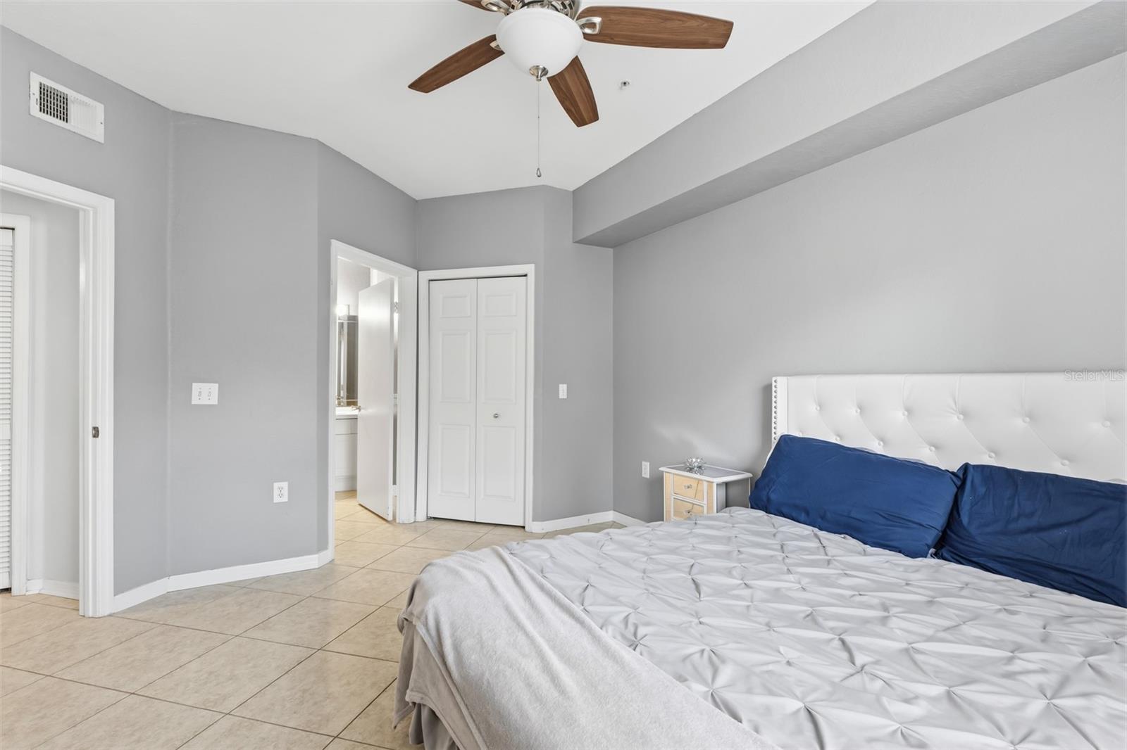 Image 25 of 50 For 5180 Northridge Road 110