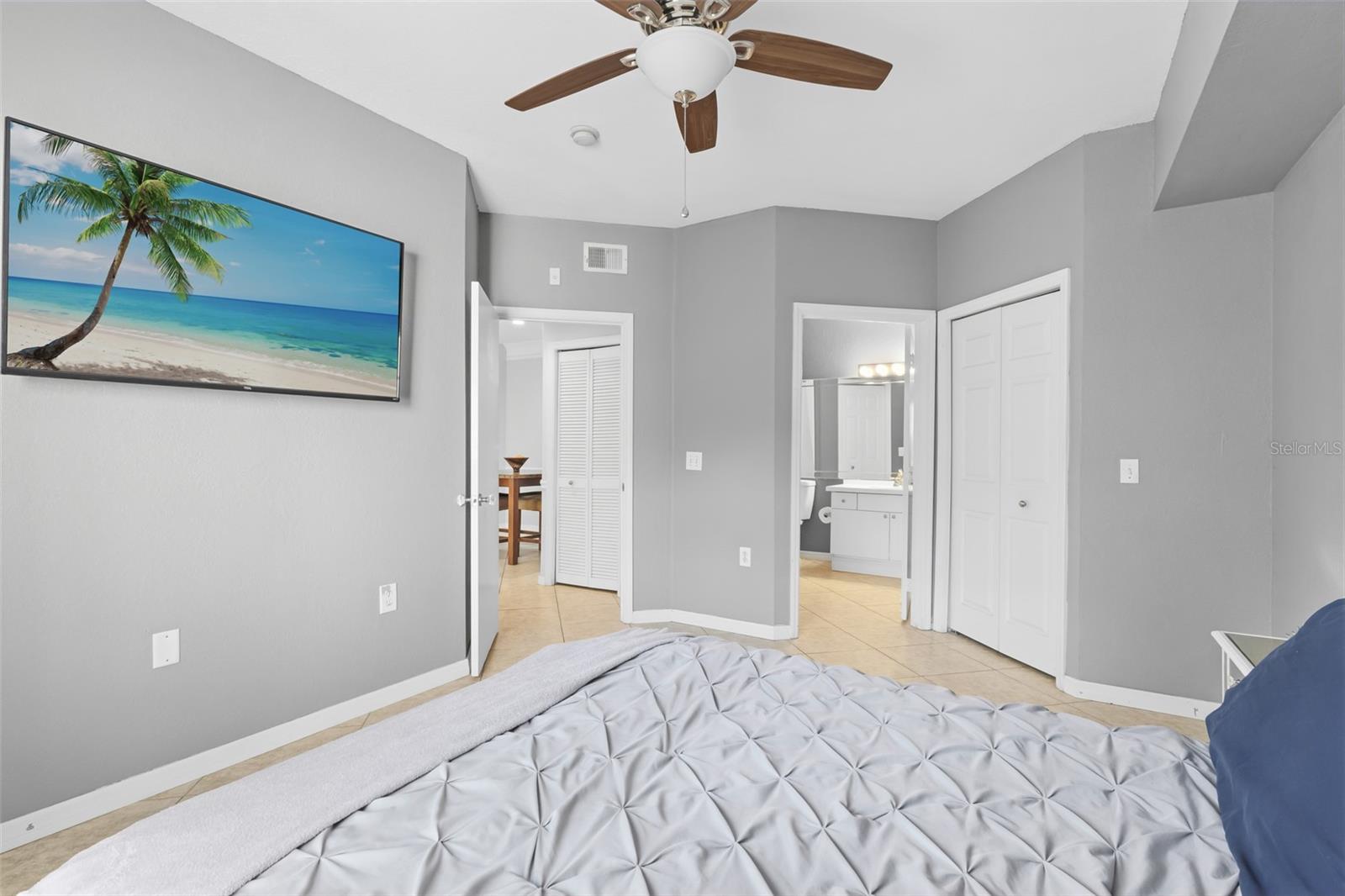 Image 26 of 50 For 5180 Northridge Road 110