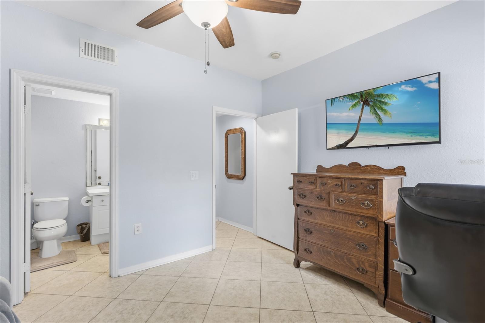 Image 30 of 50 For 5180 Northridge Road 110