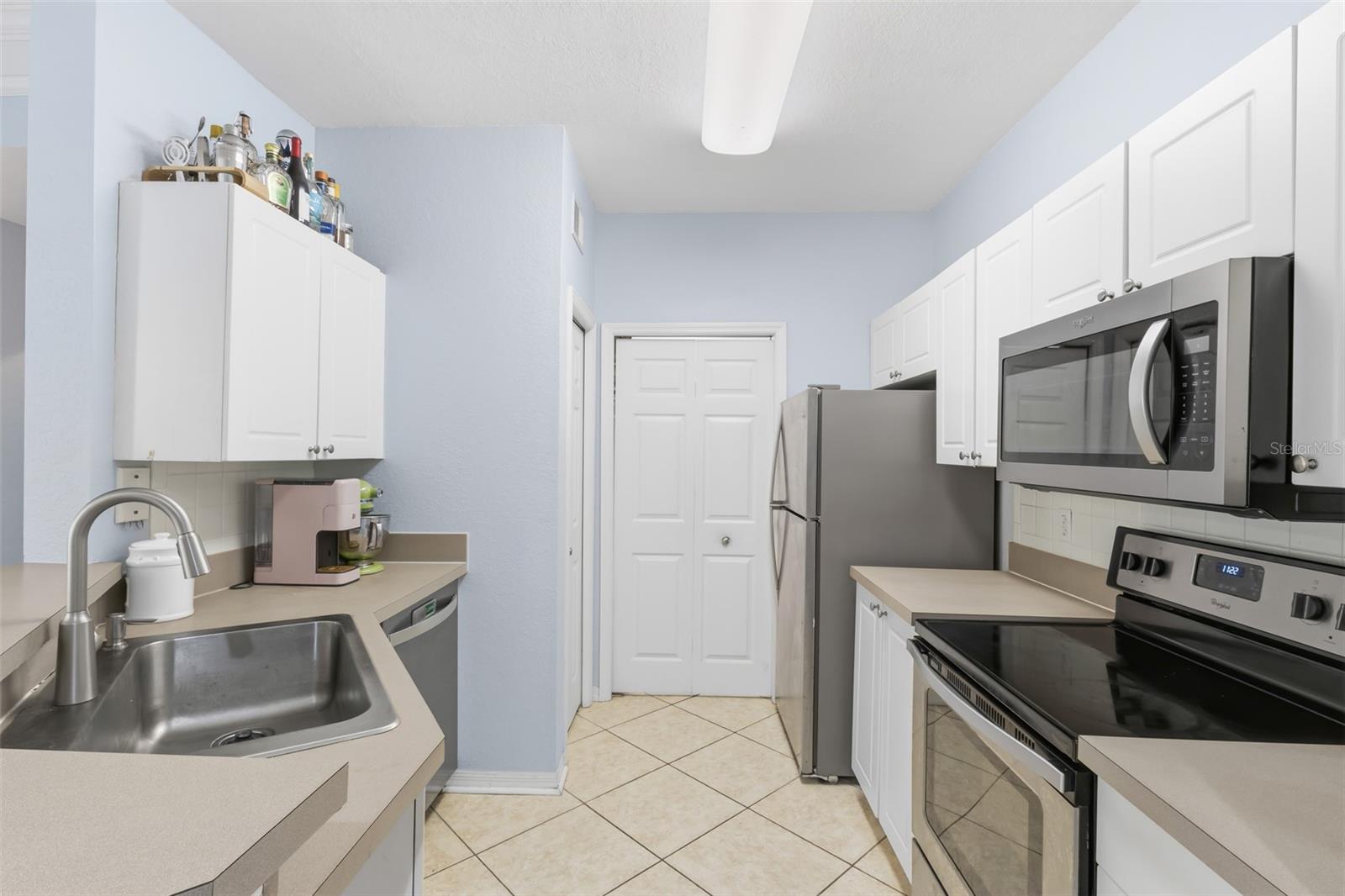 Image 9 of 50 For 5180 Northridge Road 110