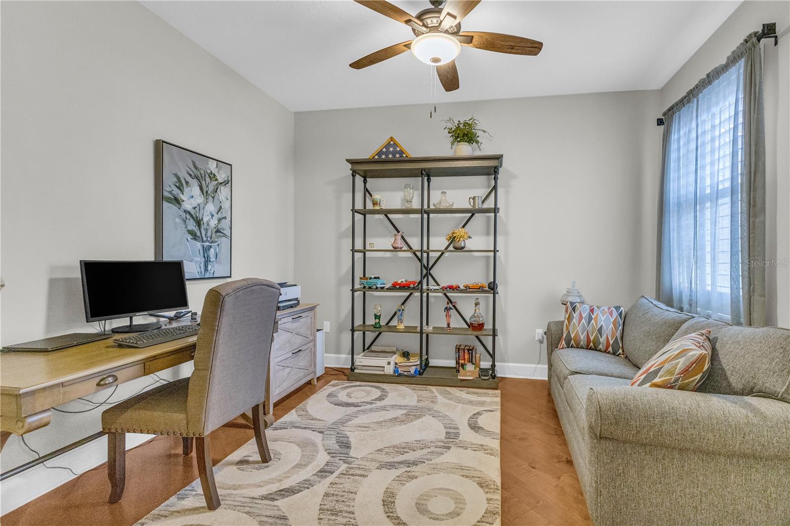 Image 27 of 61 For 927 River Basin Court 201c