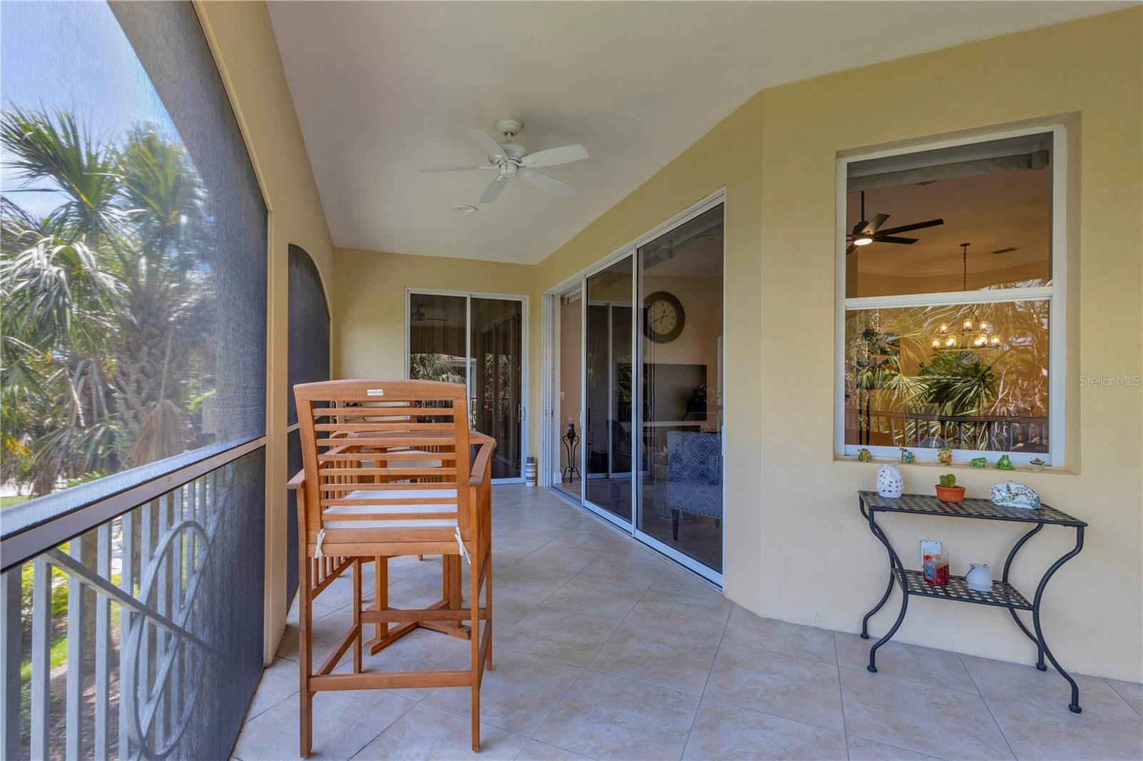 Image 33 of 61 For 927 River Basin Court 201c